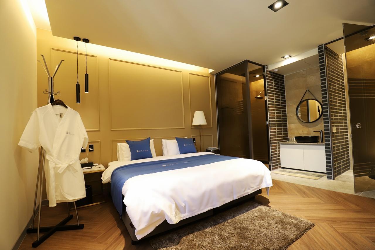 Chuncheon Hotel Bentley Dış mekan fotoğraf