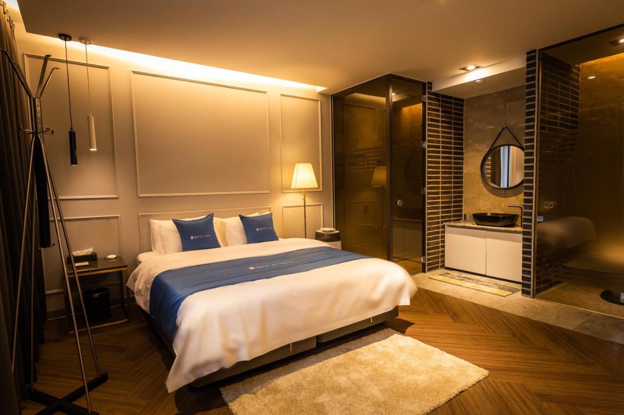 Chuncheon Hotel Bentley Dış mekan fotoğraf