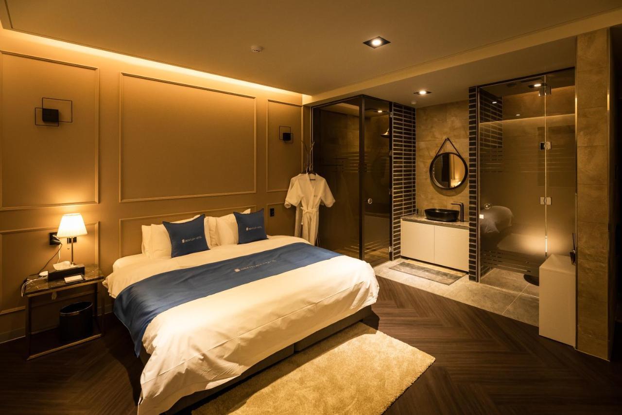 Chuncheon Hotel Bentley Dış mekan fotoğraf
